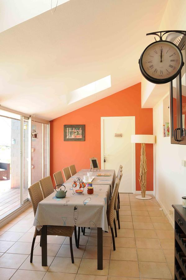 לינה וארוחת בוקר דמגאן Les Loges De L'Ecurie מראה חיצוני תמונה